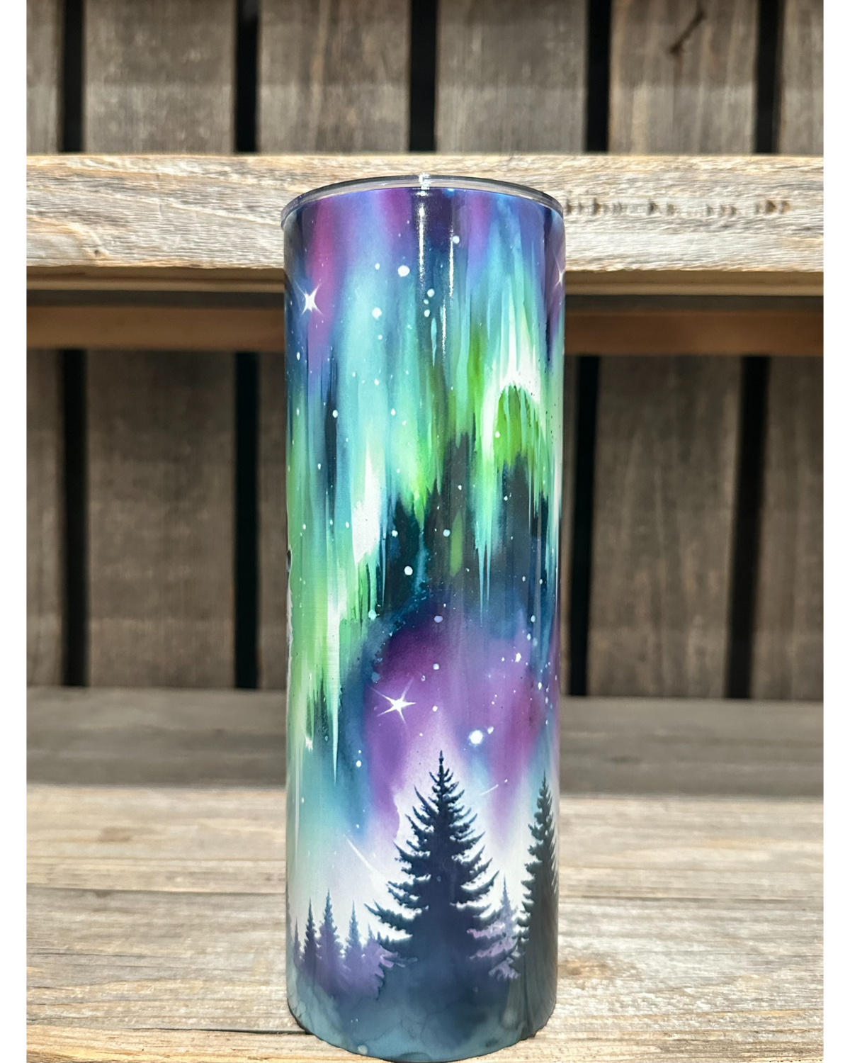 Howling Wolf - Northern Lights Night